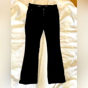 The Jodi crop AG black velvet pants